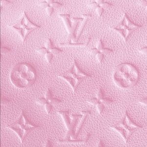 Meet your Posher, Ella